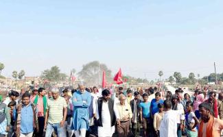600-huts-of-dalits-and-poor-burnt