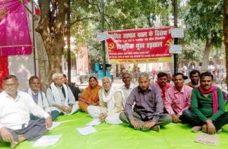 Mass hunger strike against undeclared emergency