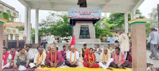 hunger-strike-on-public-issues-in-ghazipur